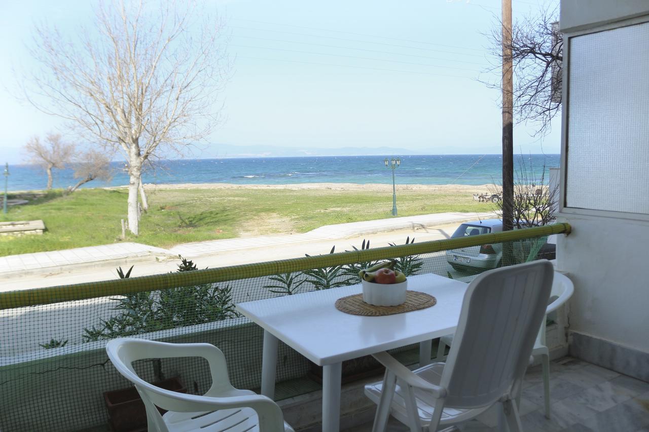 Holiday Home By The Sea Nea Poteidaia Exterior foto